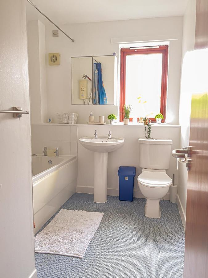 Spacious, Central And Newly Decorated Apartment Edinburgh Bagian luar foto
