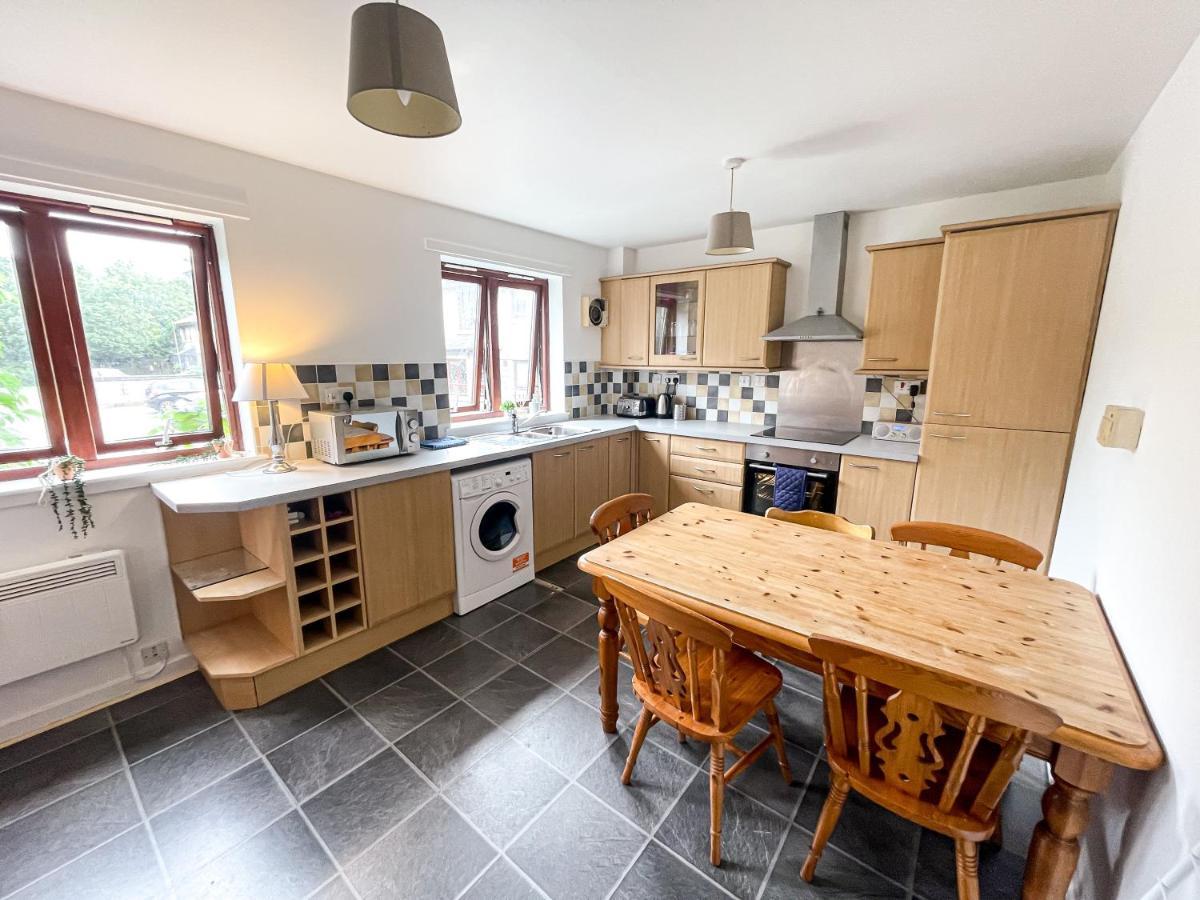 Spacious, Central And Newly Decorated Apartment Edinburgh Bagian luar foto